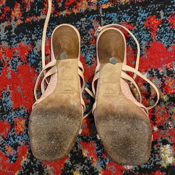 PRADA KITTEN HEELS - Picture 4 of 5